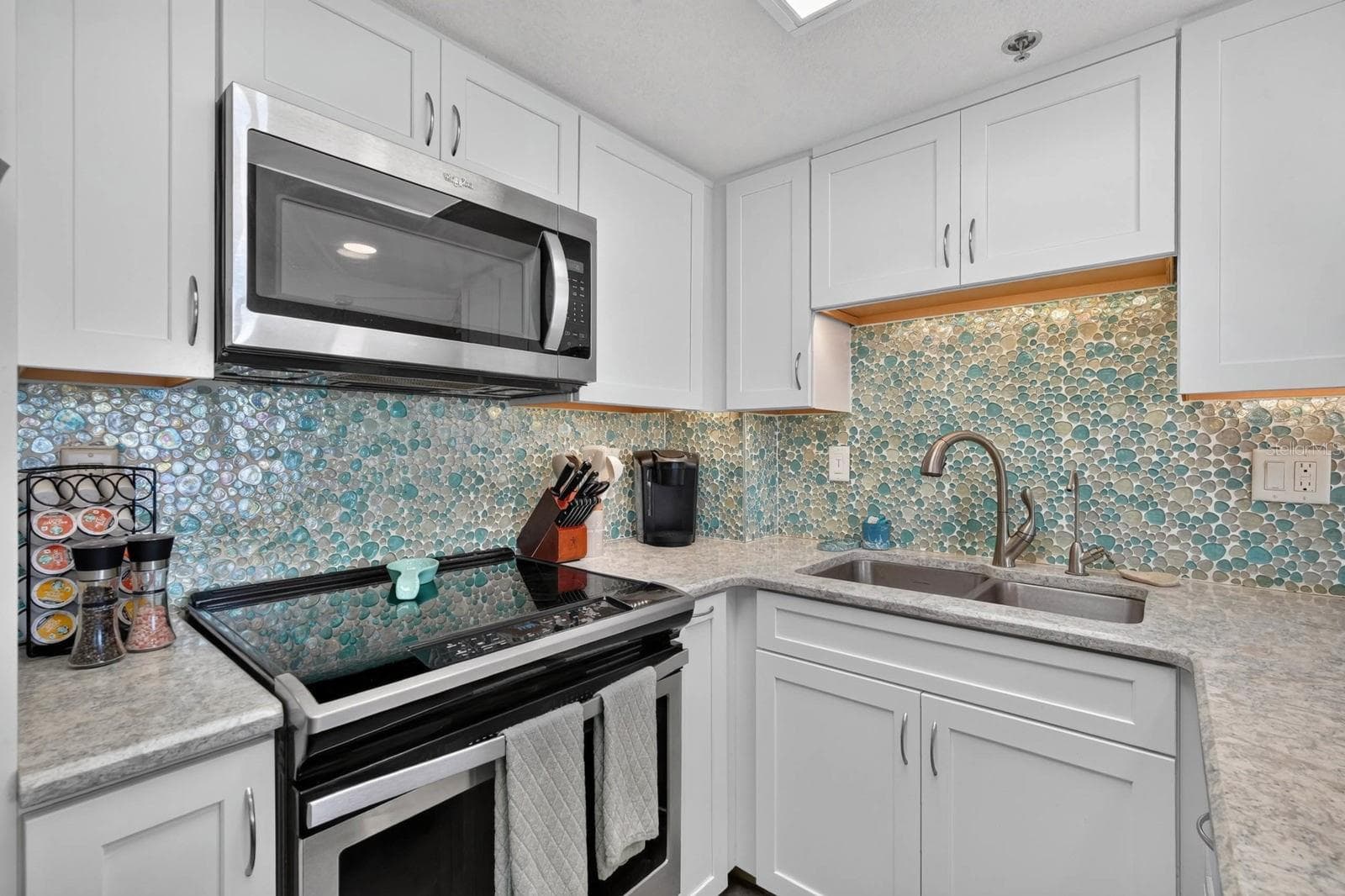 Kitche - 3023 S ATLANTIC AVE #1106, DAYTONA BEACH SHORES