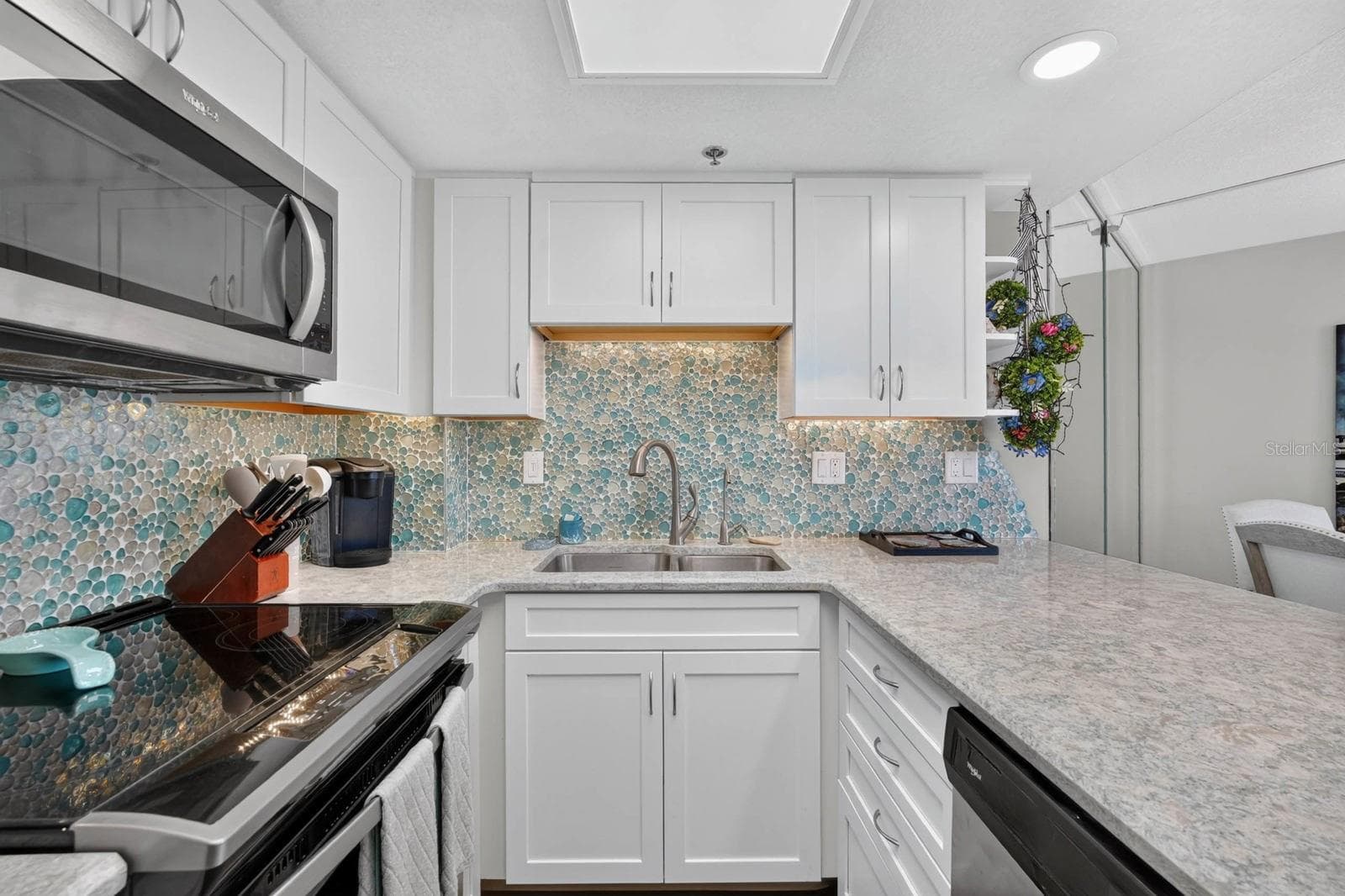 Kitchen - 3023 S ATLANTIC AVE #1106, DAYTONA BEACH SHORES