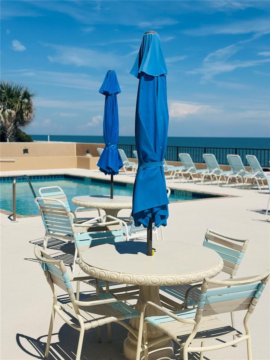 Pool view and ocean - 3023 S ATLANTIC AVE #1106, DAYTONA BEACH SHORES