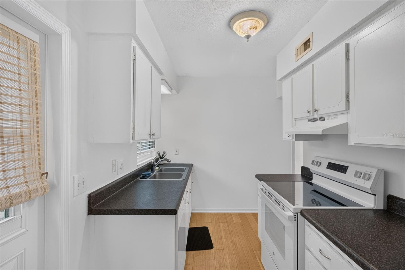 Condominium at 6960 SUNSET DR S #2A, SOUTH PASADENA, photo 8 of 35