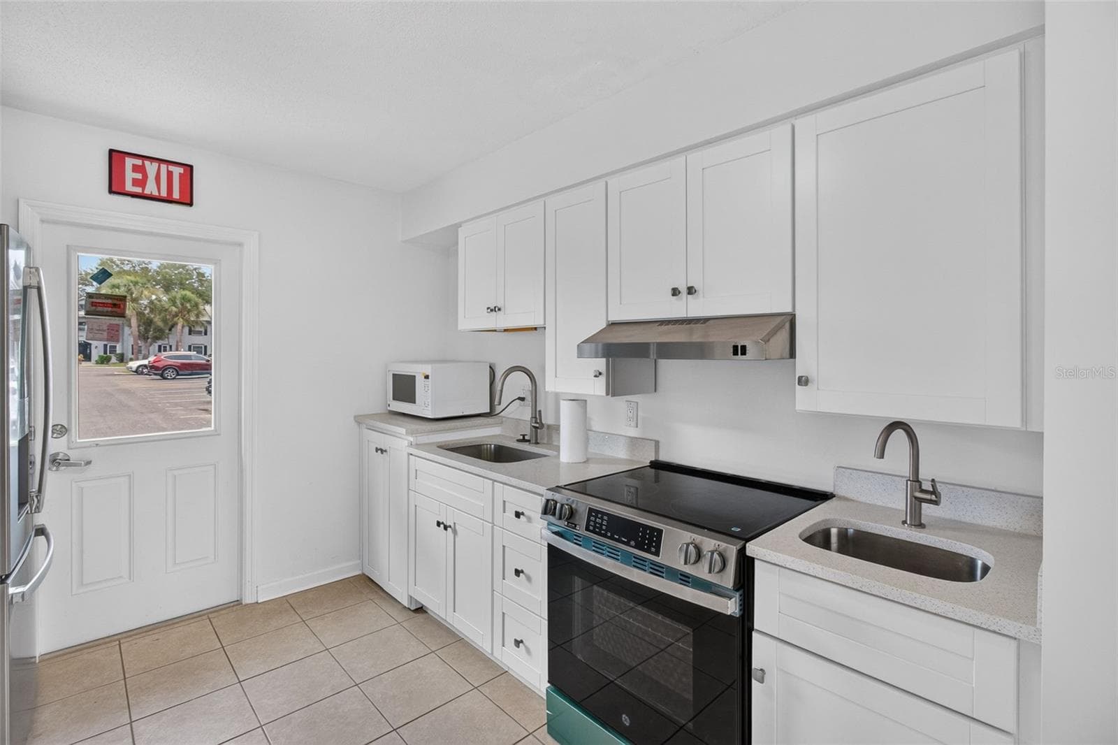 Condominium at 6960 SUNSET DR S #2A, SOUTH PASADENA, photo 24 of 35