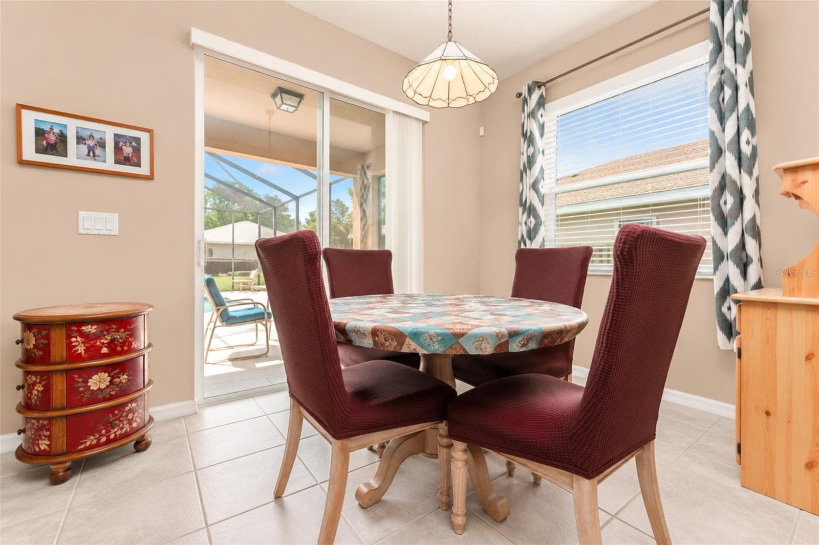 eat-in kitchen - 6302 BRIDGEVISTA DR, LITHIA