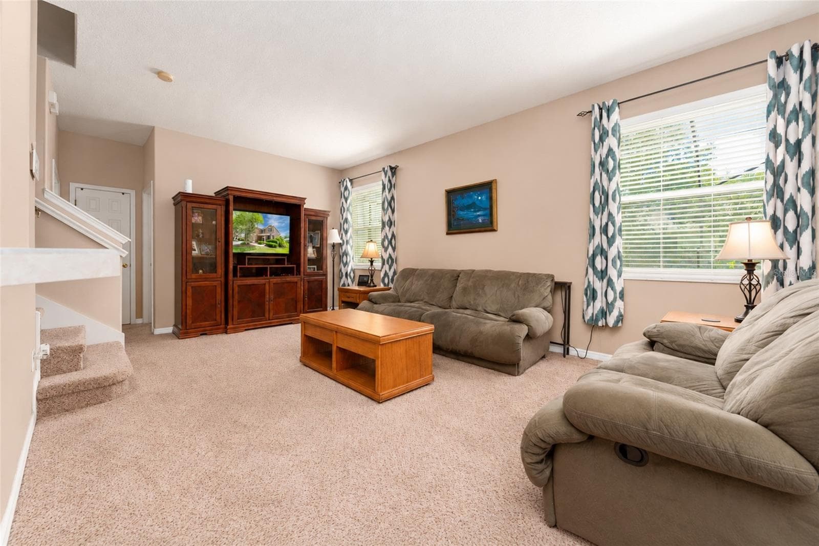 family room - 6302 BRIDGEVISTA DR, LITHIA