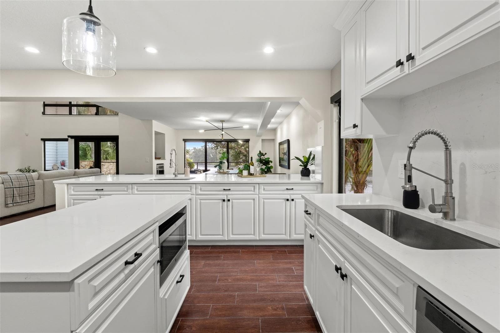 Single Family Residence at 4035 N RIVER VIEW AVE, TAMPA, photo 12 of 81