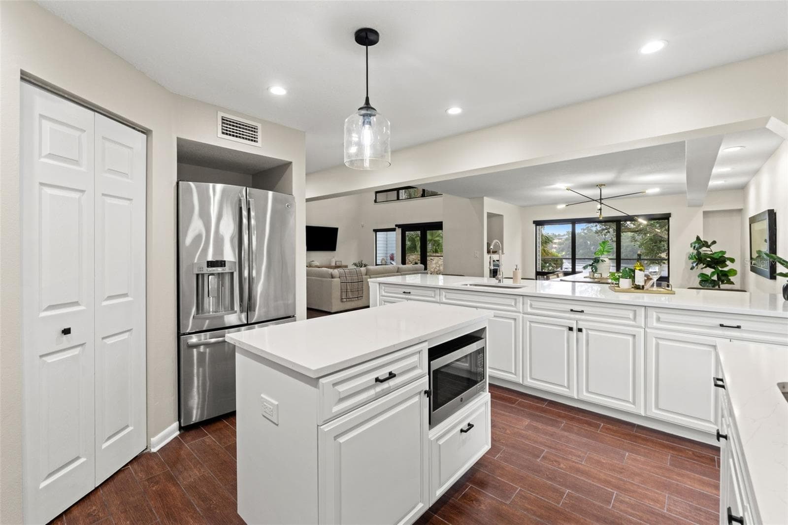 Single Family Residence at 4035 N RIVER VIEW AVE, TAMPA, photo 14 of 81