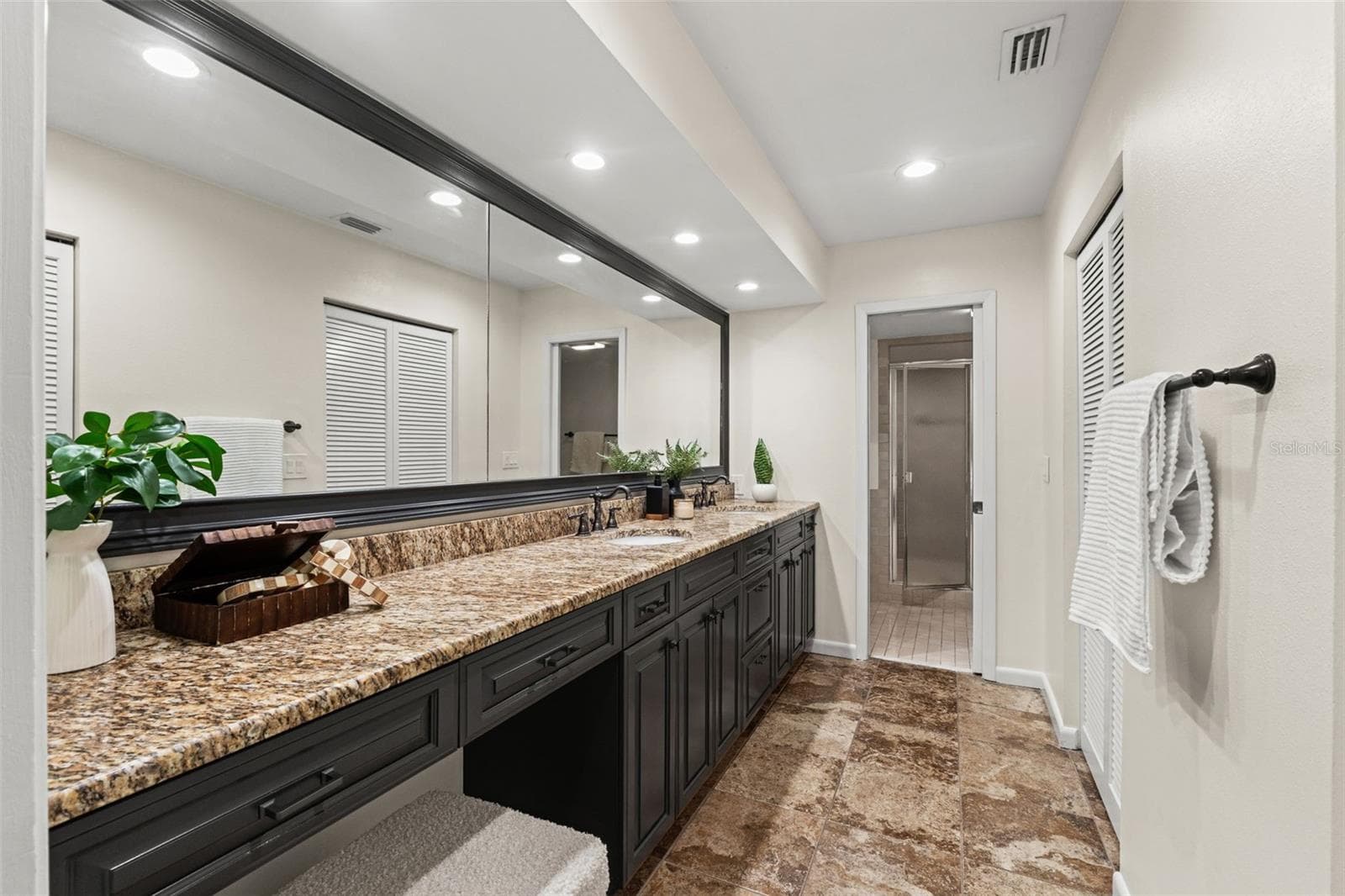 Single Family Residence at 4035 N RIVER VIEW AVE, TAMPA, photo 34 of 81