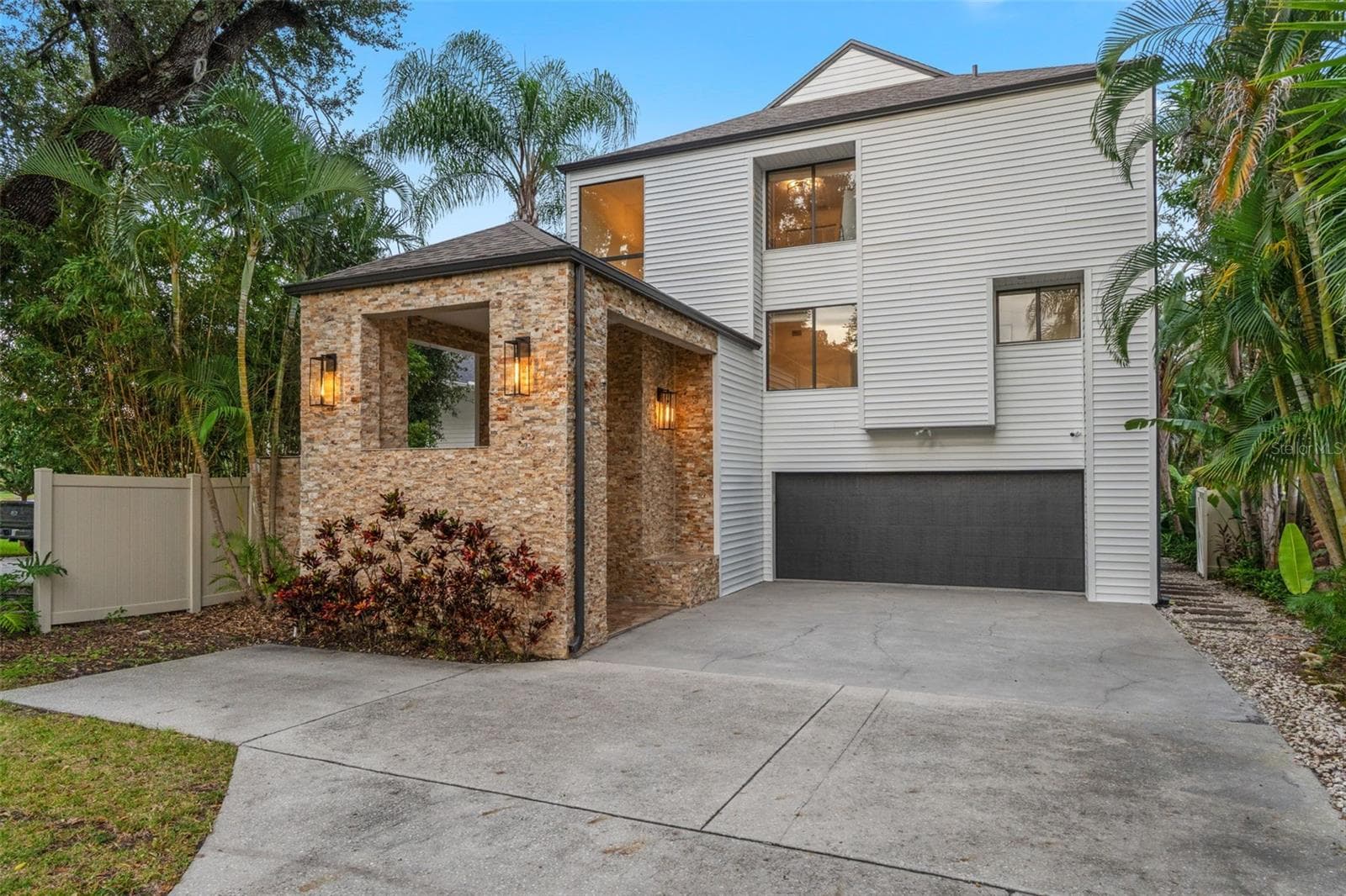 Single Family Residence at 4035 N RIVER VIEW AVE, TAMPA, photo 65 of 81