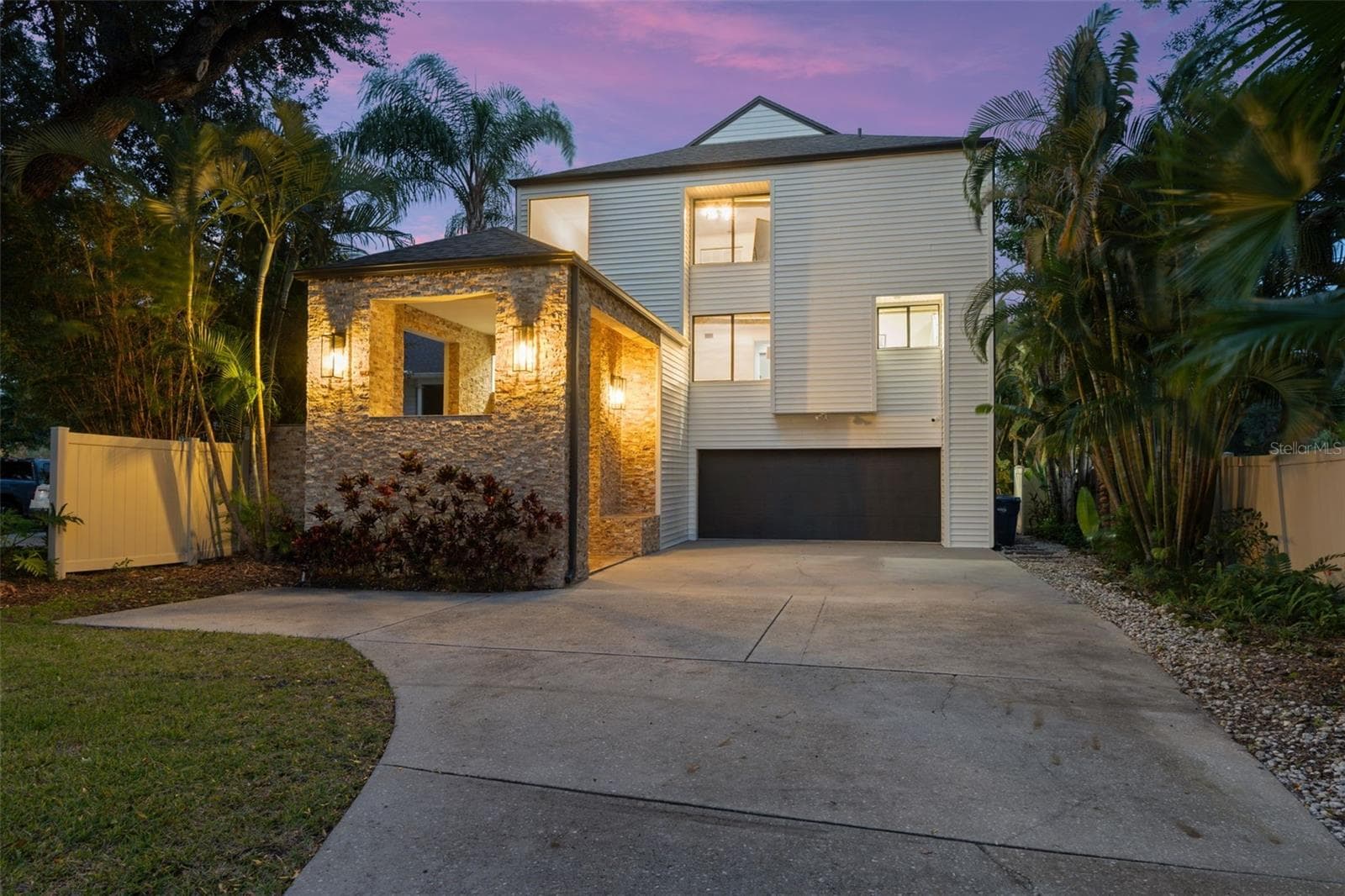 Single Family Residence at 4035 N RIVER VIEW AVE, TAMPA, photo 74 of 81