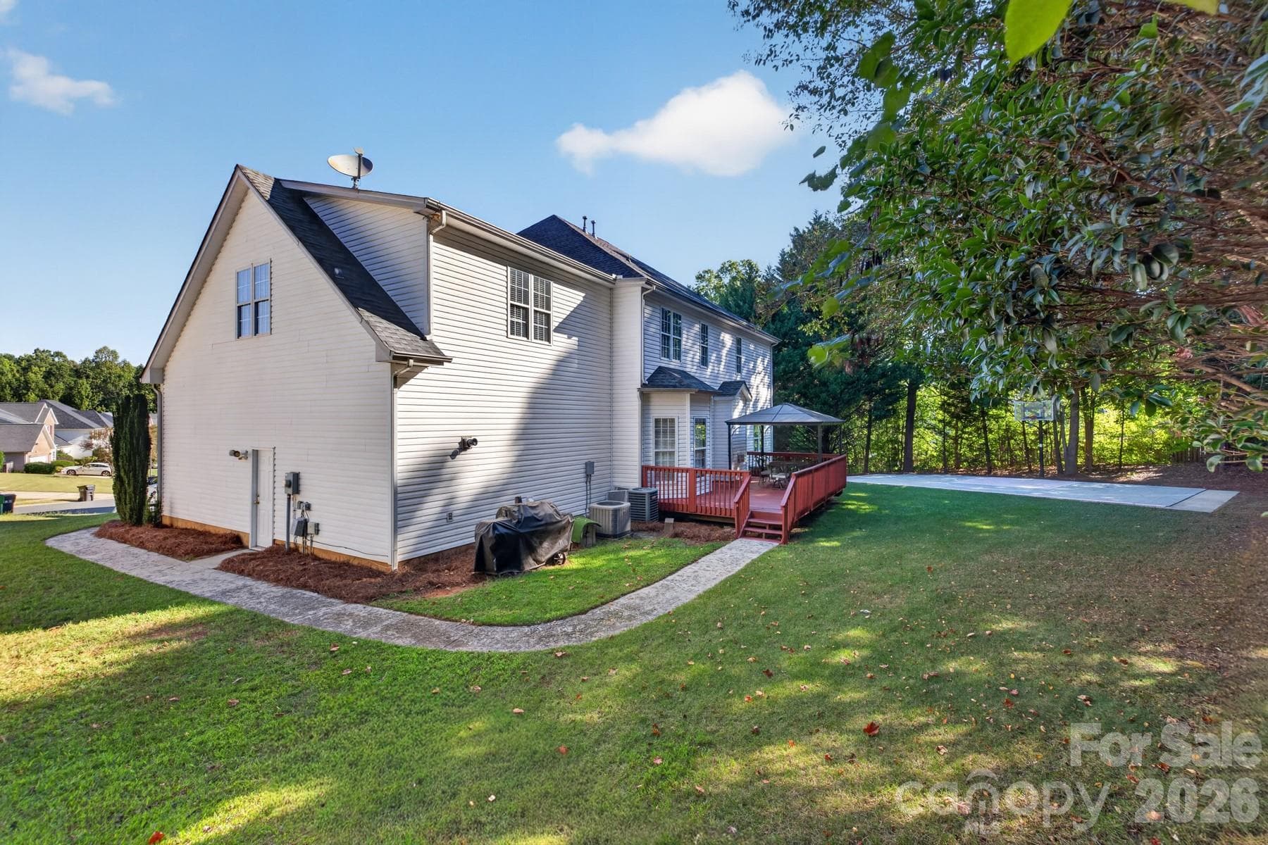 Single Family Residence at 2502 Sandy Ridge Lane, Matthews, photo 5 of 37