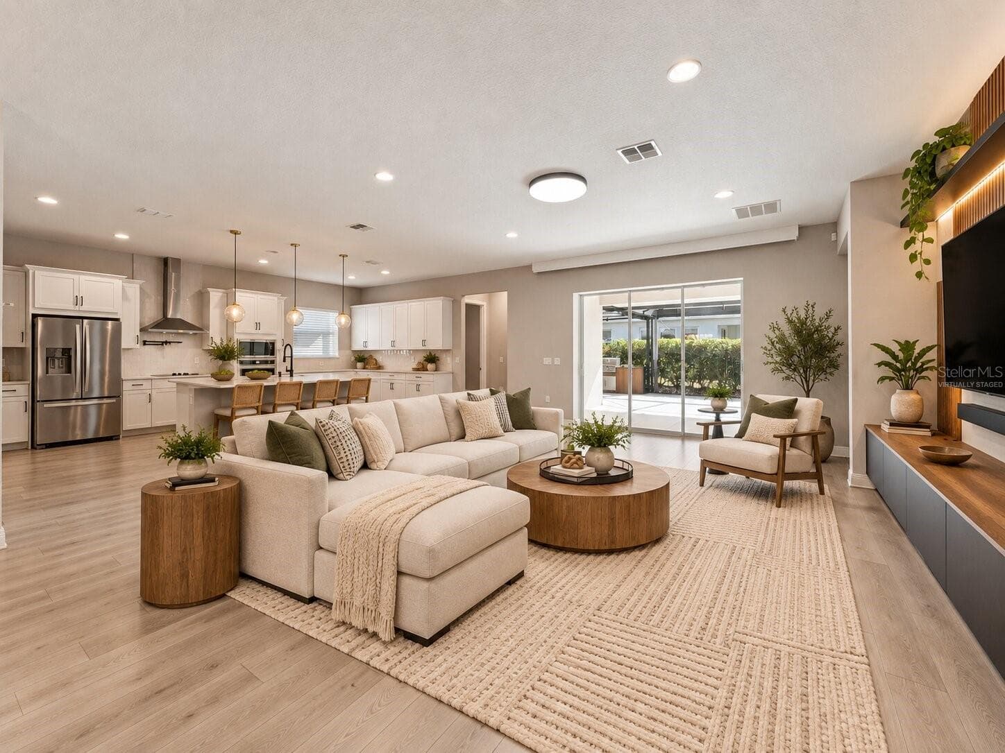 Virtually Staged! Open-concept living space ideal for everyday living. - 19058 PLANETREE ST, ORLANDO