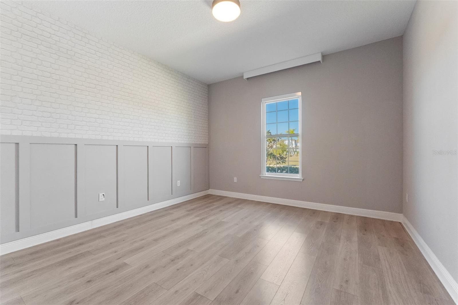 Bright fourth bedroom ready to make your own. - 19058 PLANETREE ST, ORLANDO