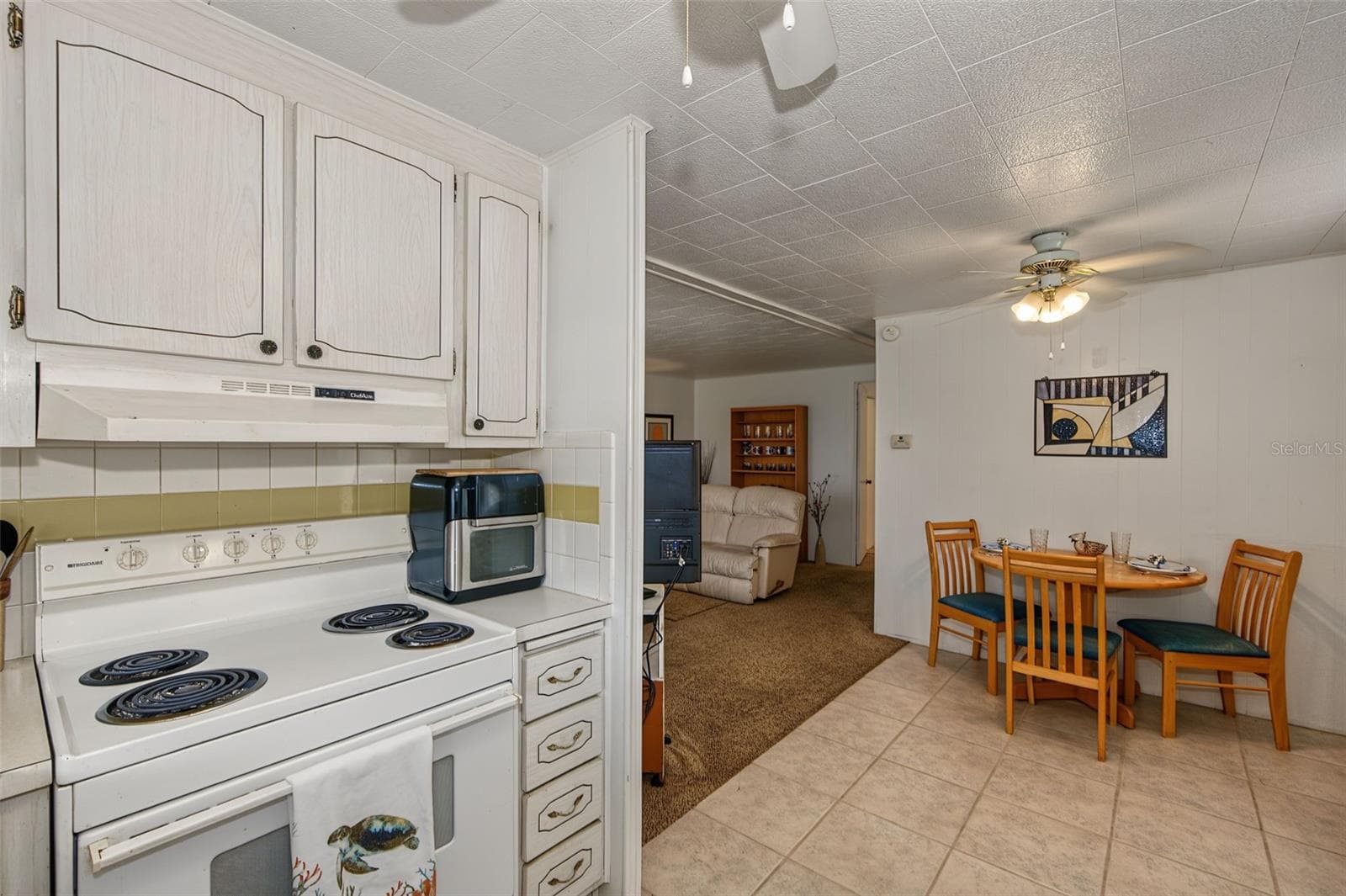 Mobile Home at 93 RACHEL DR, TARPON SPRINGS, photo 20 of 69