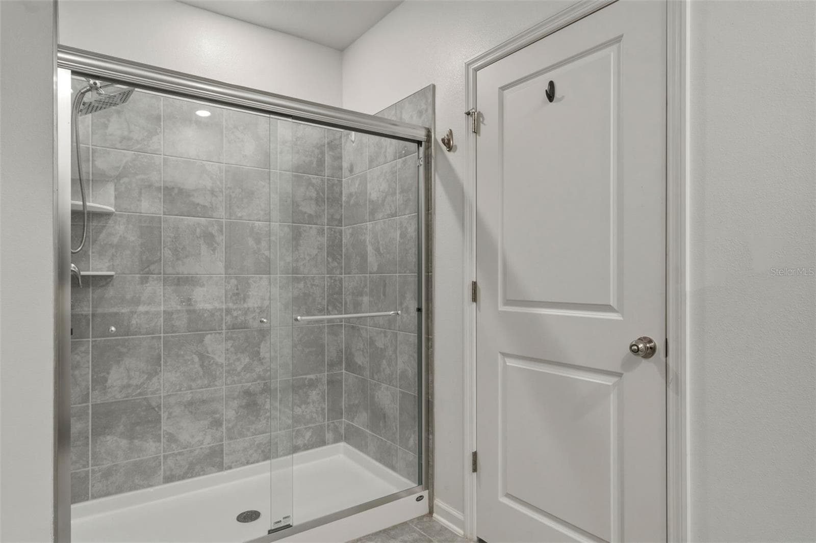 Single Family Residence at 4928 WORCHESTER DR, KISSIMMEE, photo 12 of 34