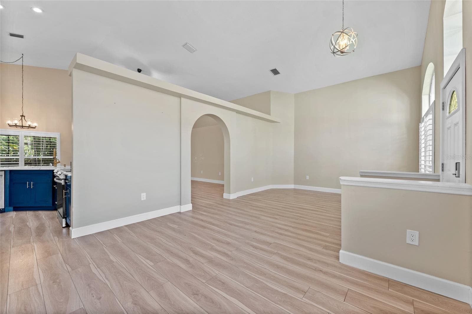 large entry living/dining area - 4287 TREMBLAY WAY, PALM HARBOR