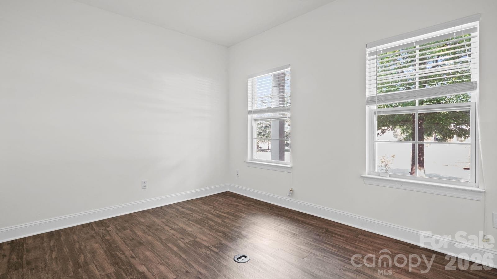 Single Family Residence at 7235 Barefoot Forest Drive, Charlotte, photo 7 of 48