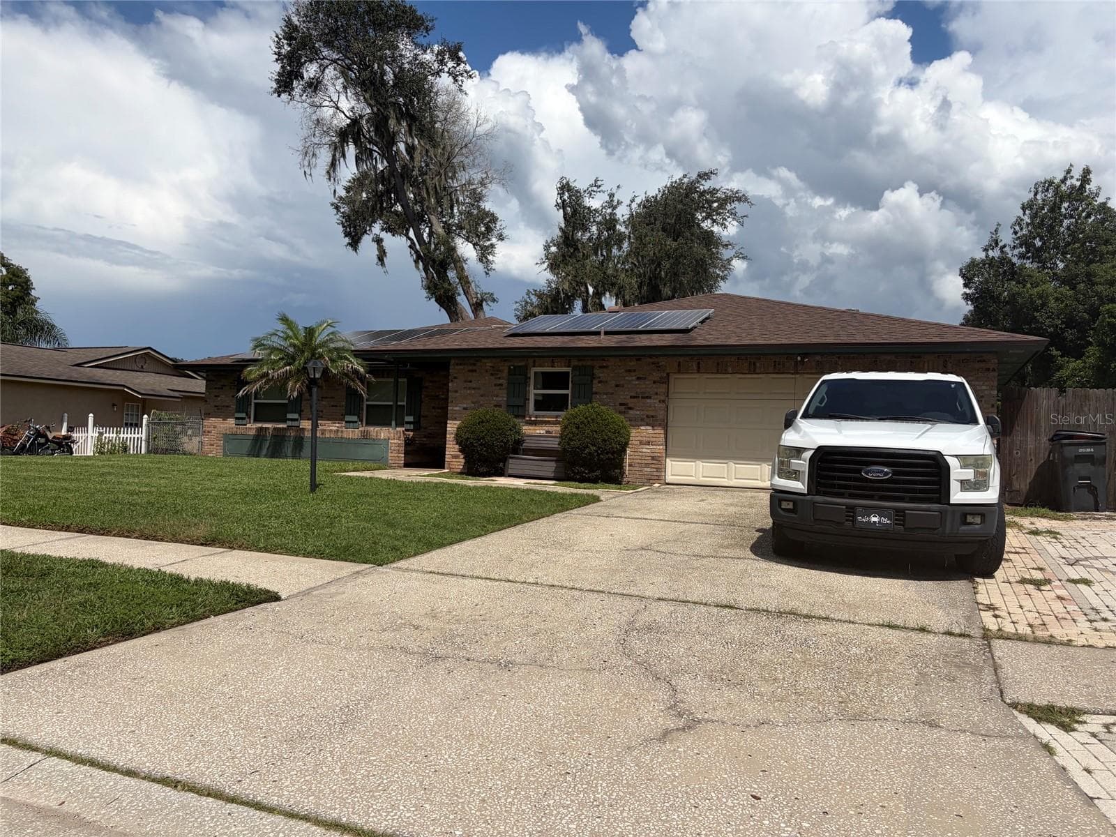 Single Family Residence at 814 SHANGRI LA DR, SEFFNER, photo 3 of 4