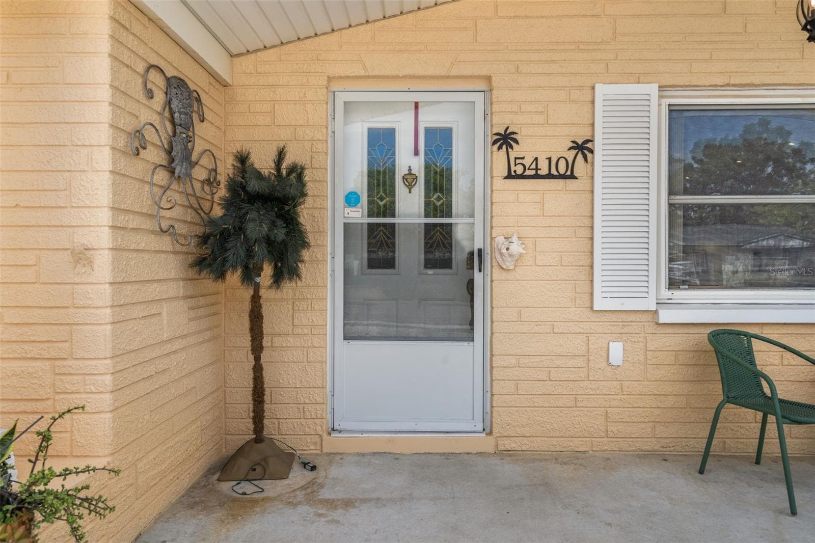 Single Family Residence at 5410 FLORA AVE, HOLIDAY, photo 11 of 55