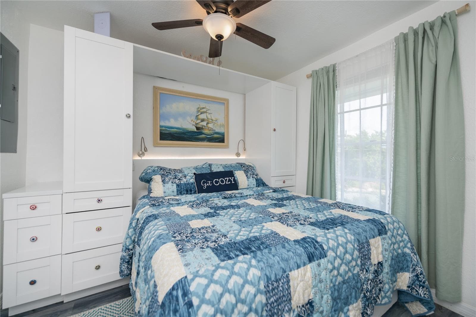 Single Family Residence at 8982 SEAGRAPE LN, PLACIDA, photo 4 of 12