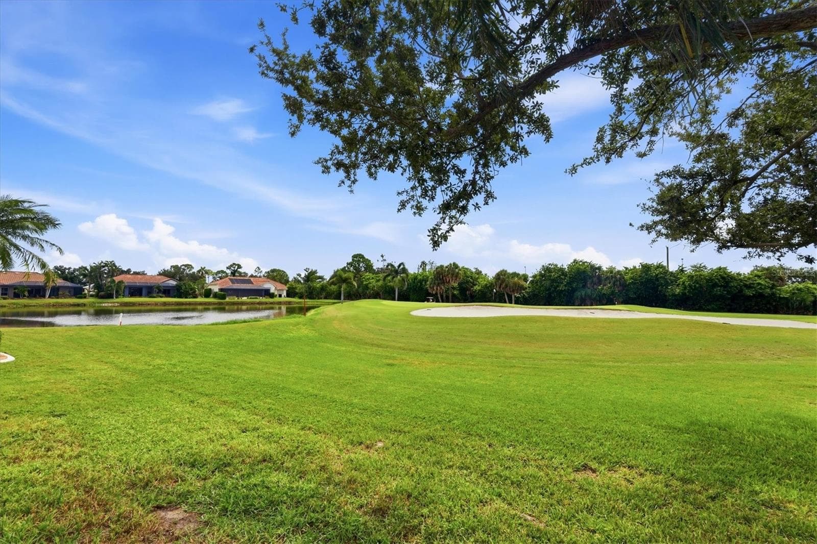 Single Family Residence at 446 PINEWOOD LAKE DR, VENICE, photo 21 of 82