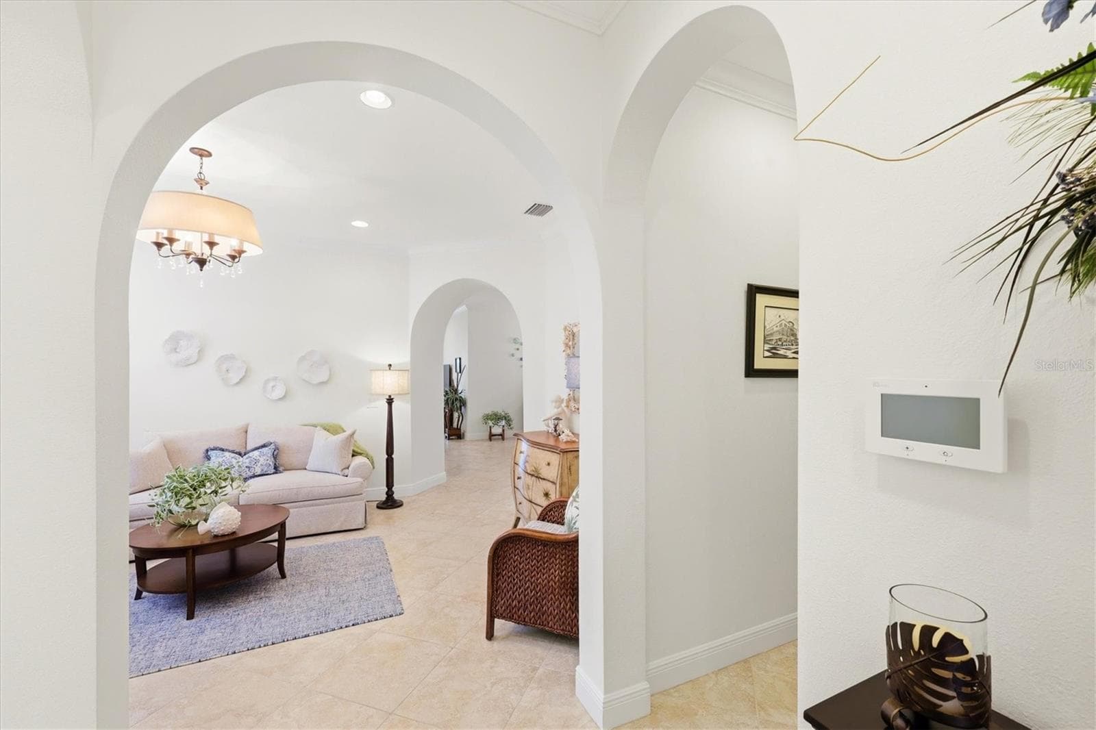 Single Family Residence at 10441 CROOKED CREEK DR, VENICE, photo 10 of 99