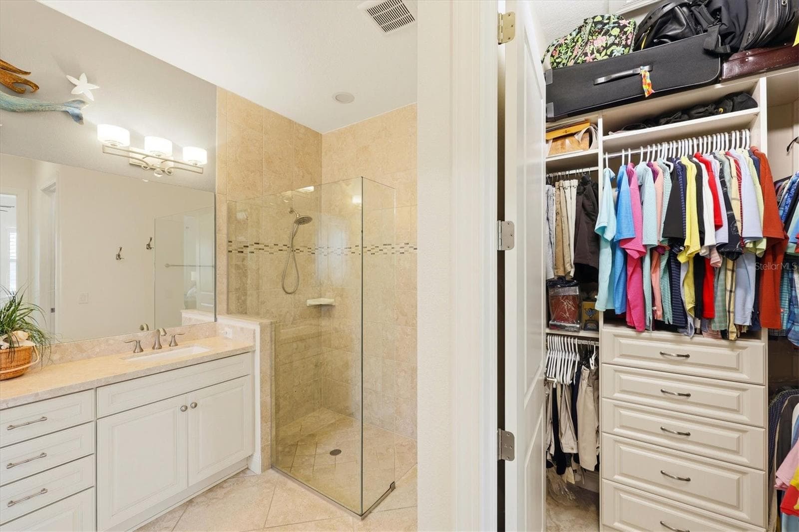 Single Family Residence at 10441 CROOKED CREEK DR, VENICE, photo 53 of 99