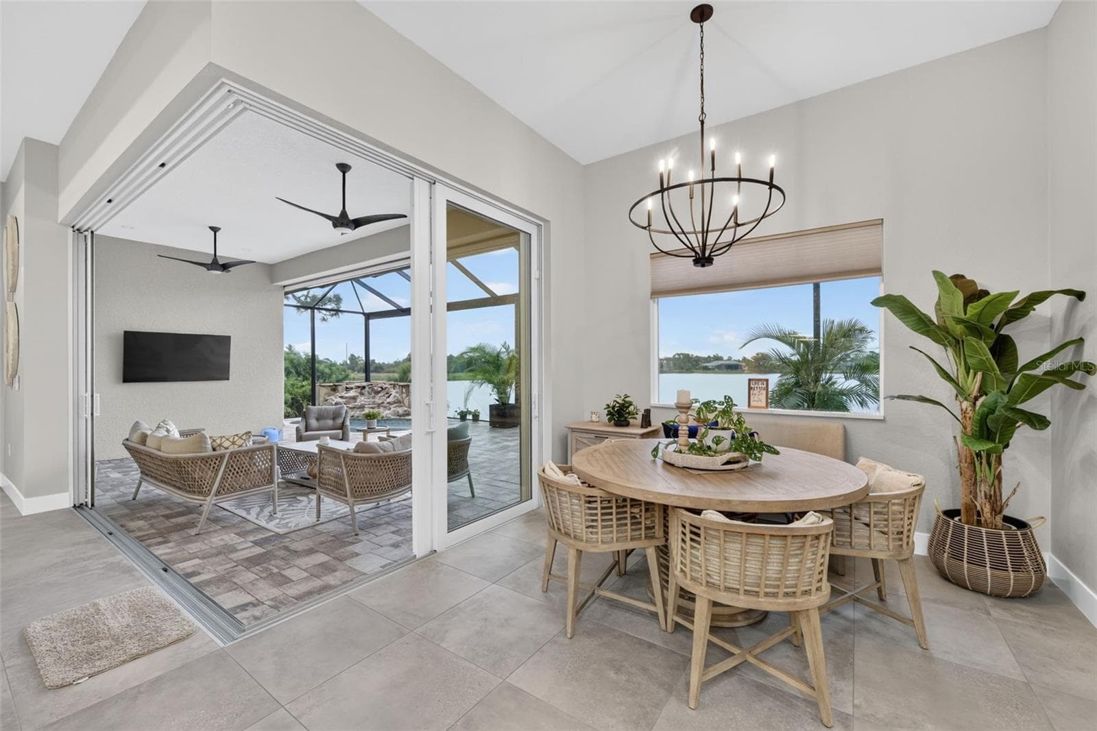 Indoor/outdoor living - 5 REEF CT, PLACIDA