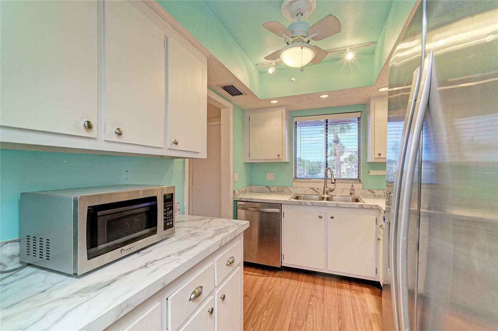 Condominium at 3893 LAKE BAYSHORE DR #F211, BRADENTON, photo 14 of 36