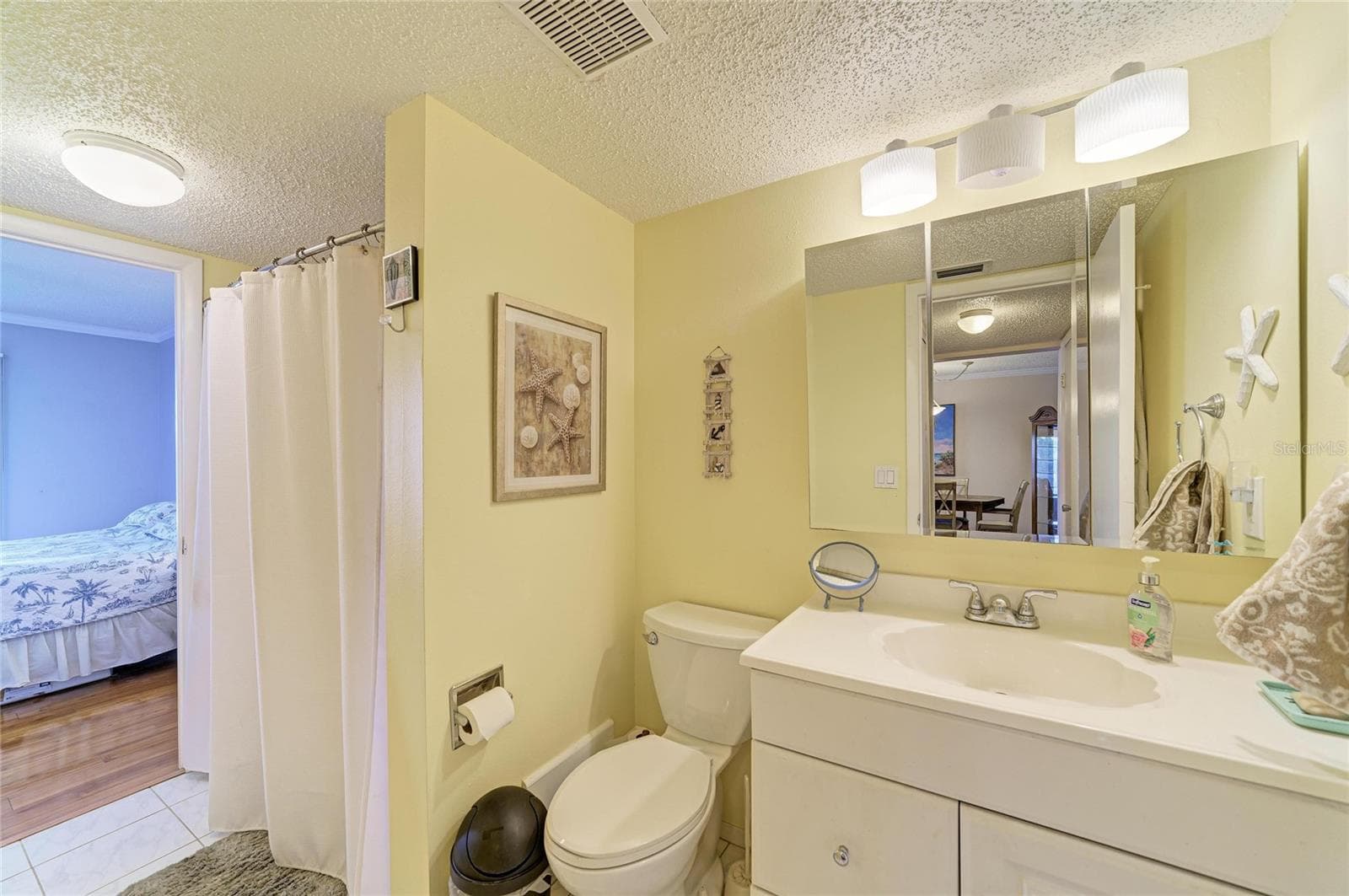Condominium at 3893 LAKE BAYSHORE DR #F211, BRADENTON, photo 18 of 36