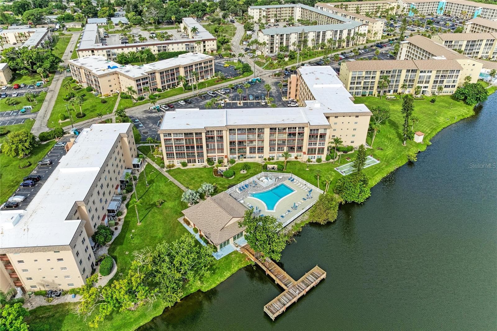 Condominium at 3893 LAKE BAYSHORE DR #F211, BRADENTON, photo 28 of 36