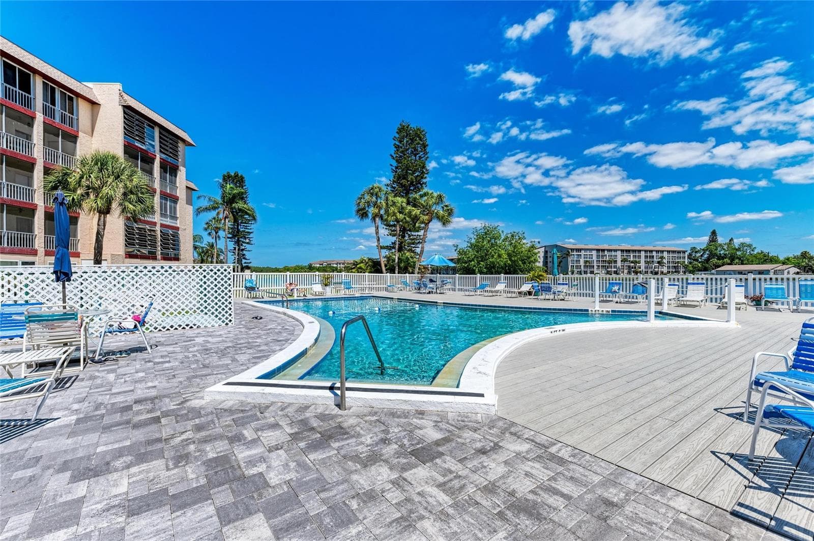 Condominium at 3893 LAKE BAYSHORE DR #F211, BRADENTON, photo 31 of 36