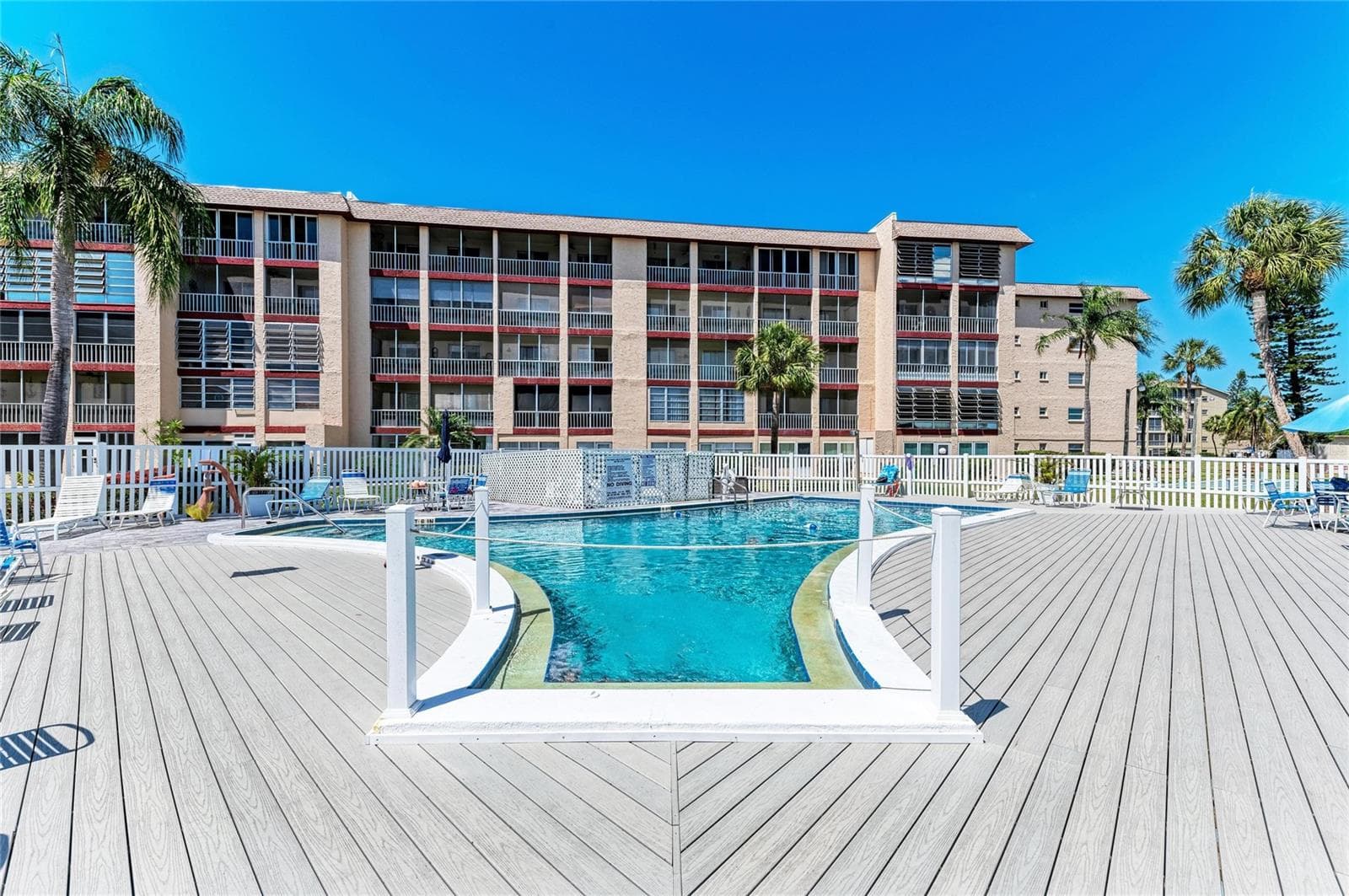 Condominium at 3893 LAKE BAYSHORE DR #F211, BRADENTON, photo 32 of 36