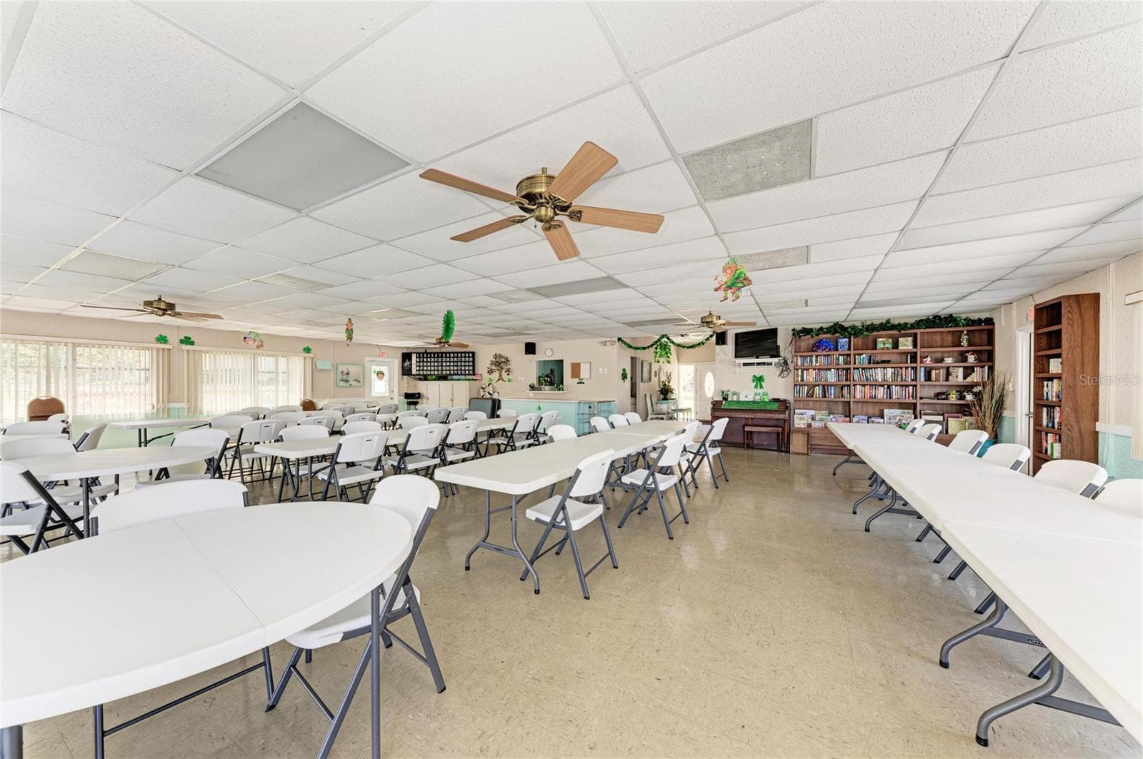 Condominium at 3893 LAKE BAYSHORE DR #F211, BRADENTON, photo 34 of 36
