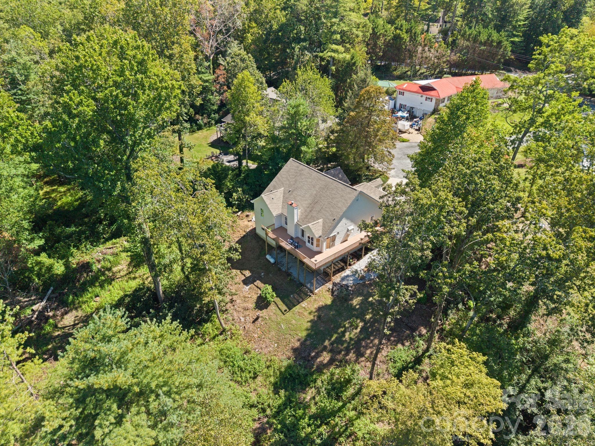 Single Family Residence at 113 Laura Trace, Hendersonville, photo 27 of 30