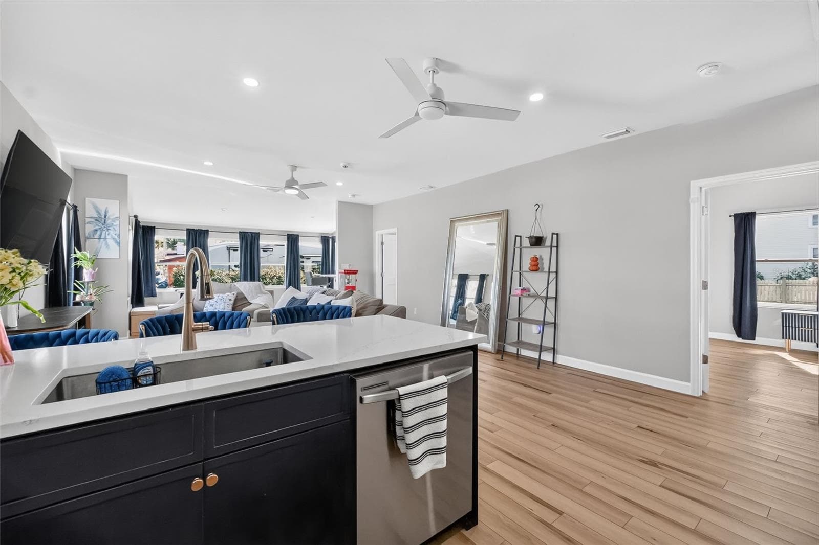 Single Family Residence at 103 PARK CIR, HOLLY HILL, photo 11 of 64