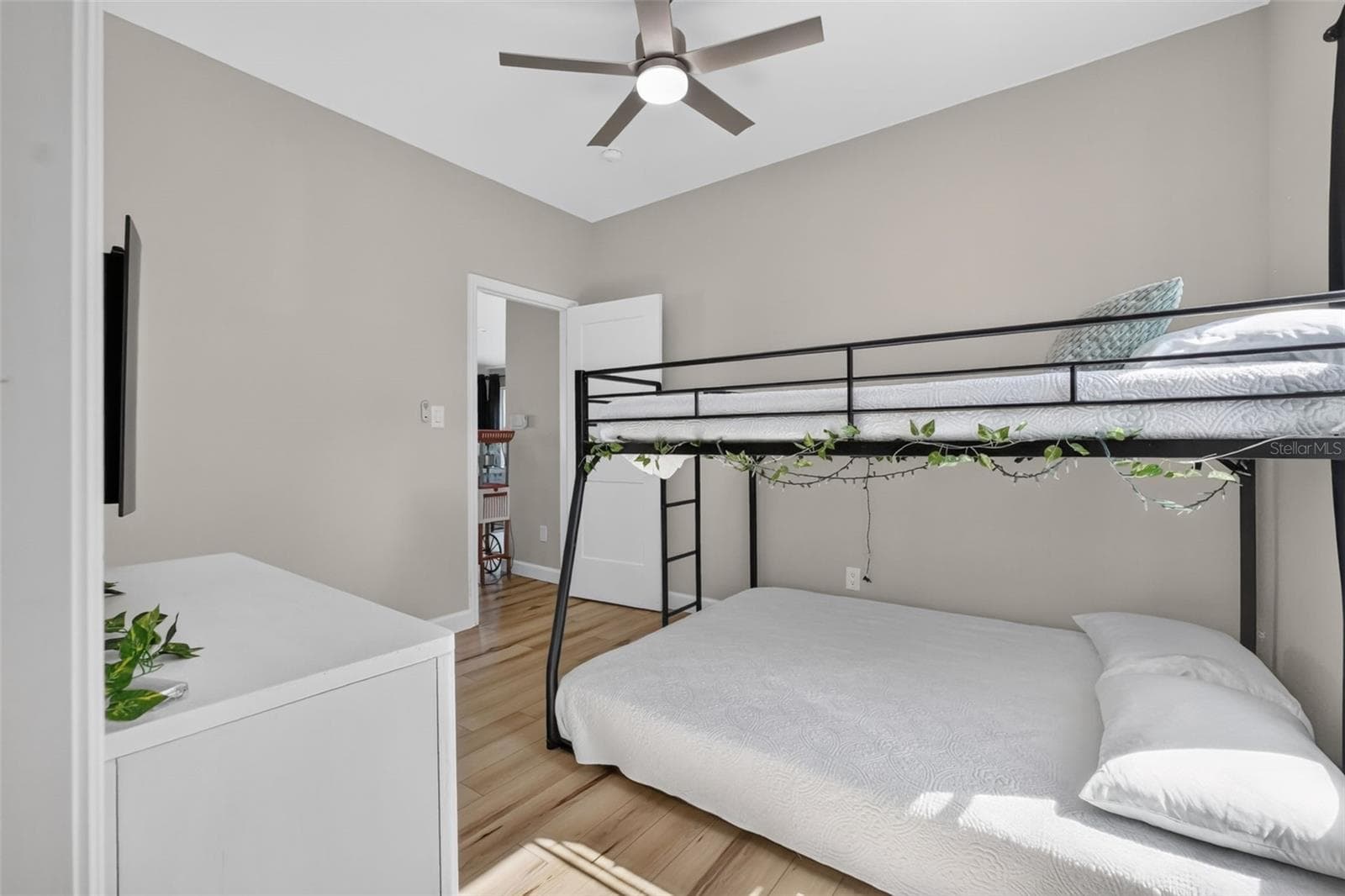 Single Family Residence at 103 PARK CIR, HOLLY HILL, photo 28 of 64