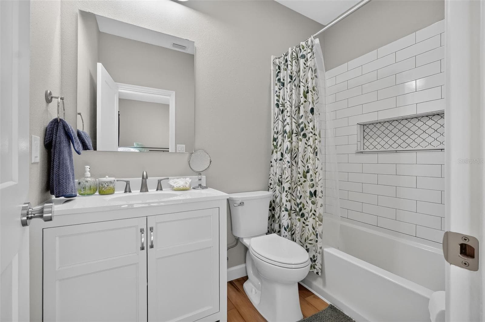 Single Family Residence at 103 PARK CIR, HOLLY HILL, photo 30 of 64