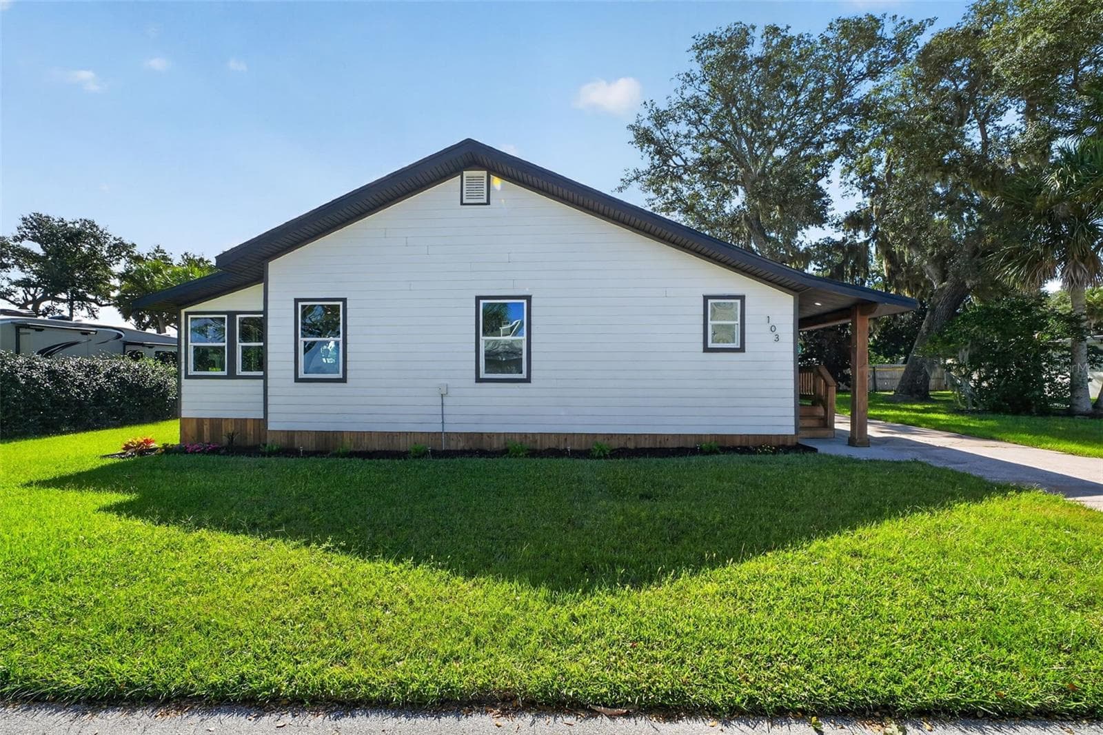 Single Family Residence at 103 PARK CIR, HOLLY HILL, photo 45 of 64