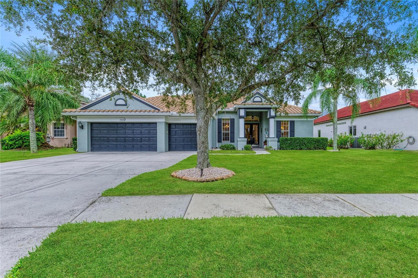Single Family Residence at 9420 ROYAL CALCUTTA PL, BRADENTON, photo 2 of 87