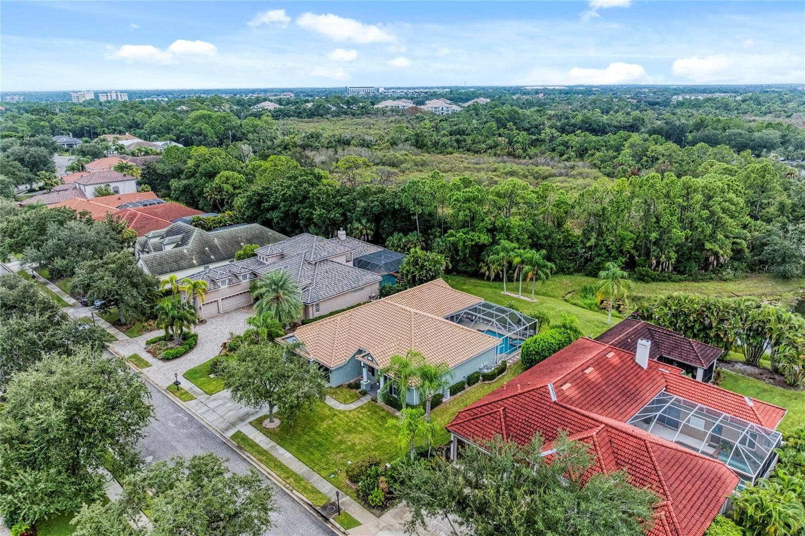 Single Family Residence at 9420 ROYAL CALCUTTA PL, BRADENTON, photo 4 of 87