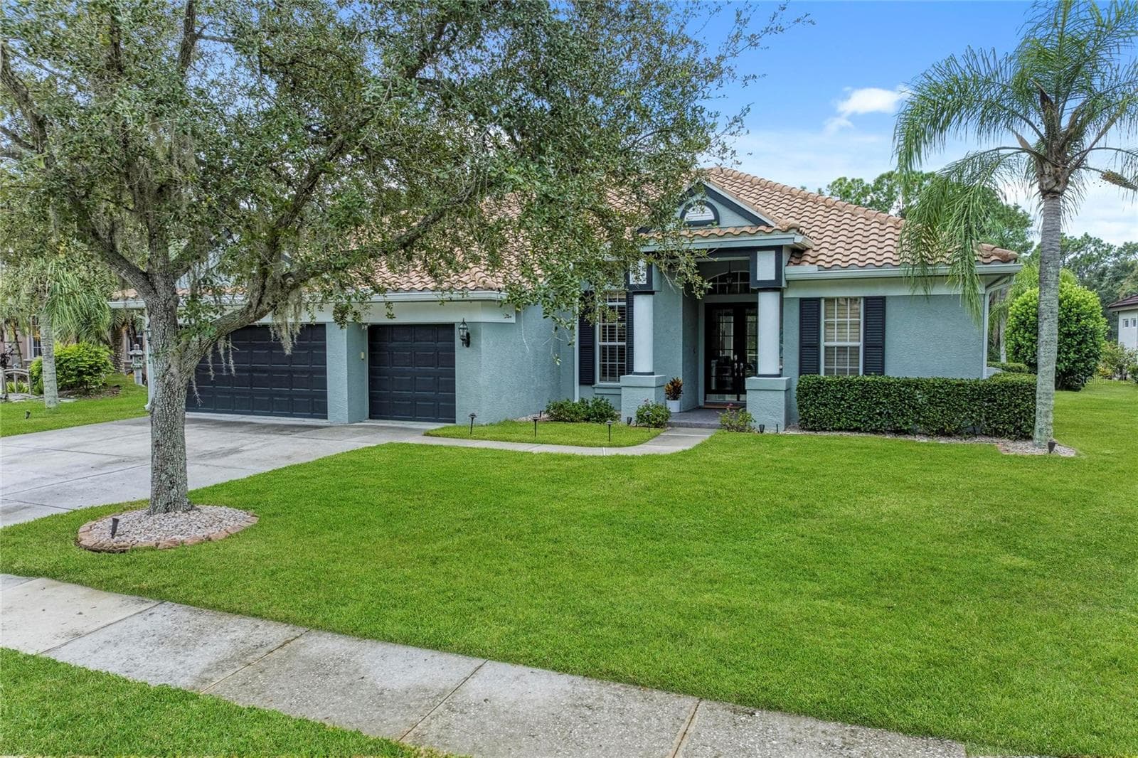 Single Family Residence at 9420 ROYAL CALCUTTA PL, BRADENTON, photo 14 of 87