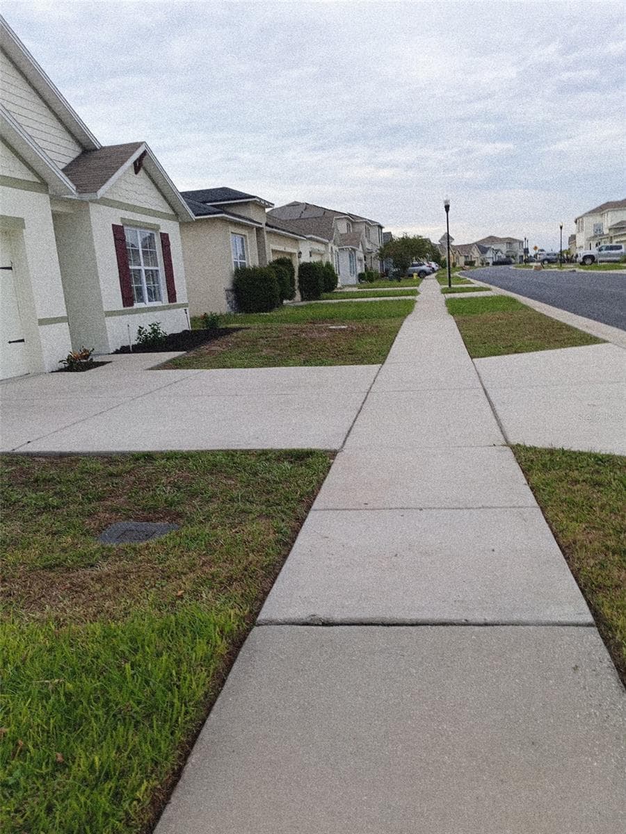 Single Family Residence at 3101 ROYAL TERN DR, WINTER HAVEN, photo 6 of 33