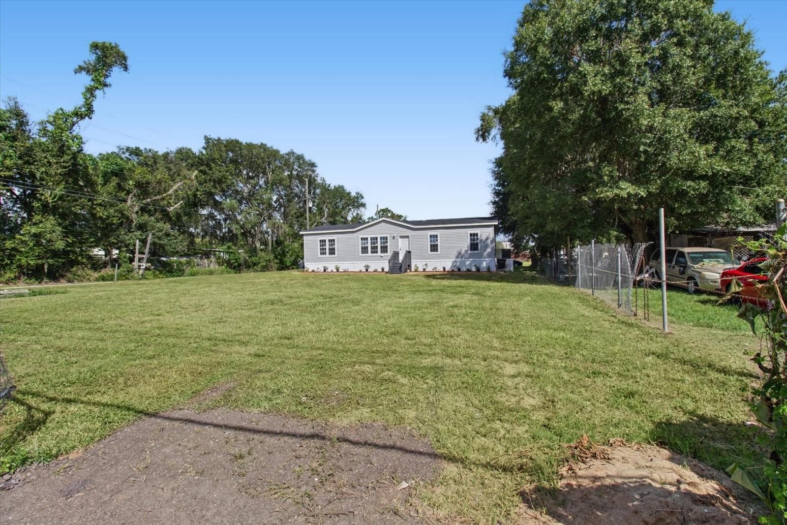 Manufactured Home at 3644 E JOHNSON AVE, HAINES CITY, photo 4 of 70