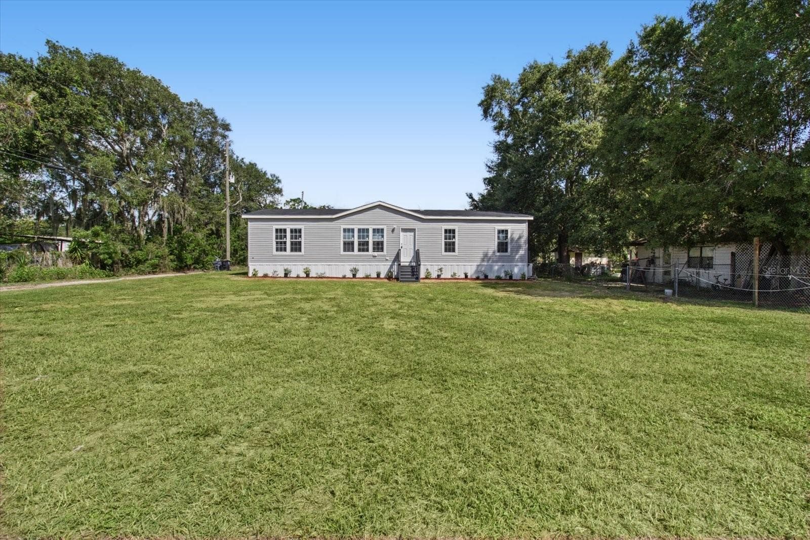Manufactured Home at 3644 E JOHNSON AVE, HAINES CITY, photo 9 of 70