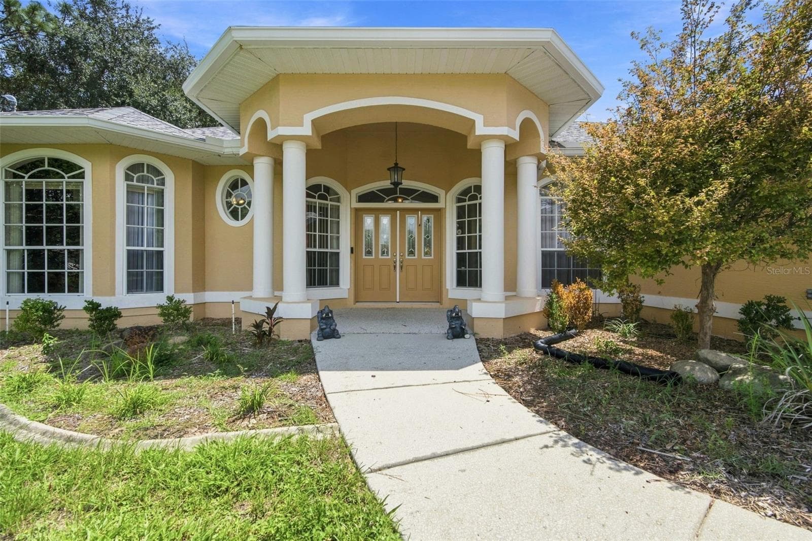 Single Family Residence at 2168 W BEGONIA DR, BEVERLY HILLS, photo 9 of 54