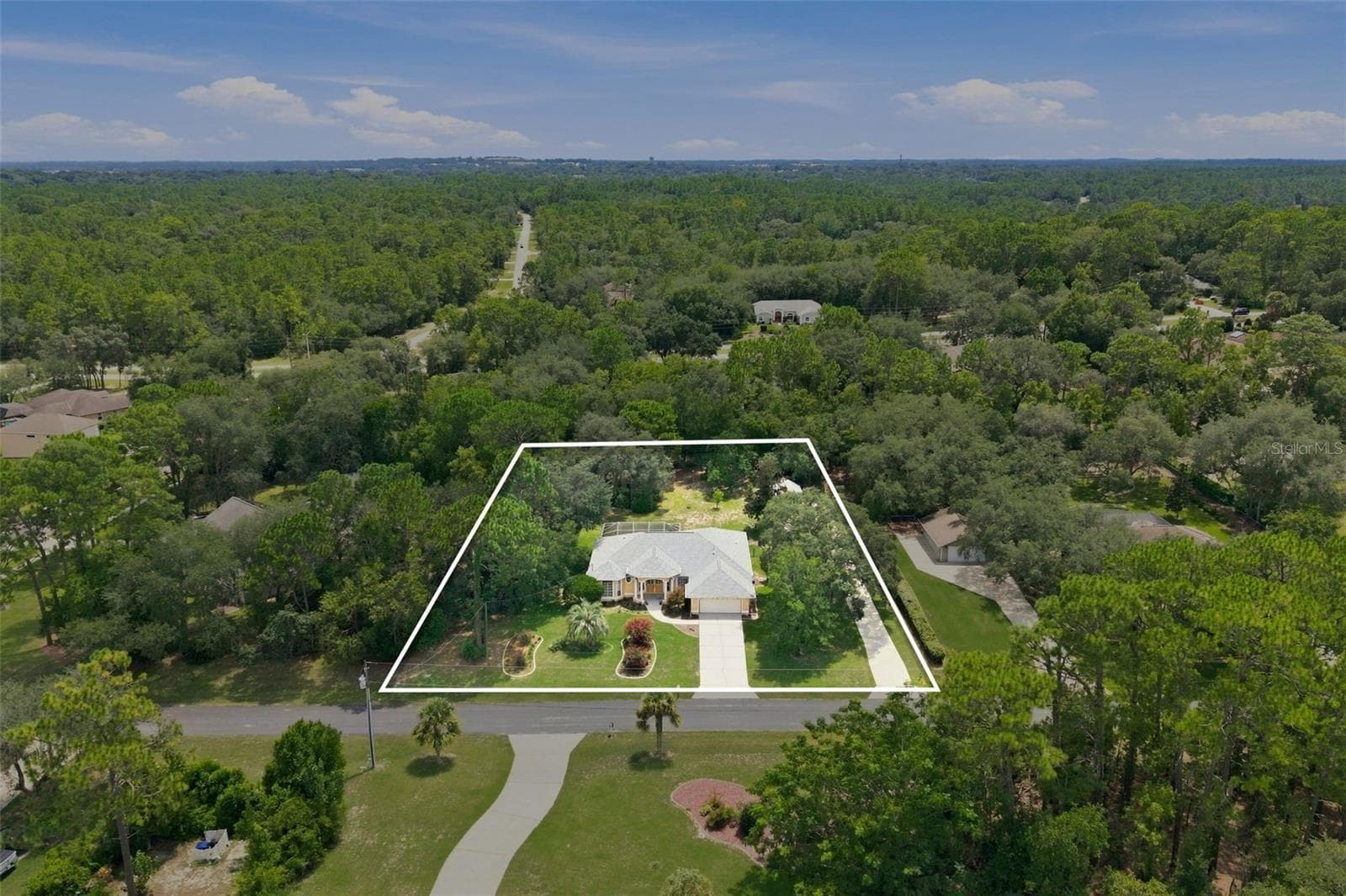 Single Family Residence at 2168 W BEGONIA DR, BEVERLY HILLS, photo 54 of 54