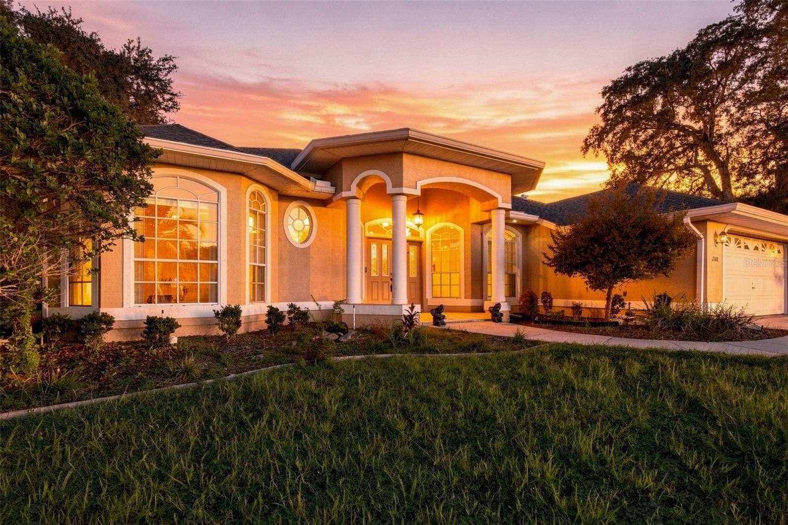 2168 W BEGONIA DR