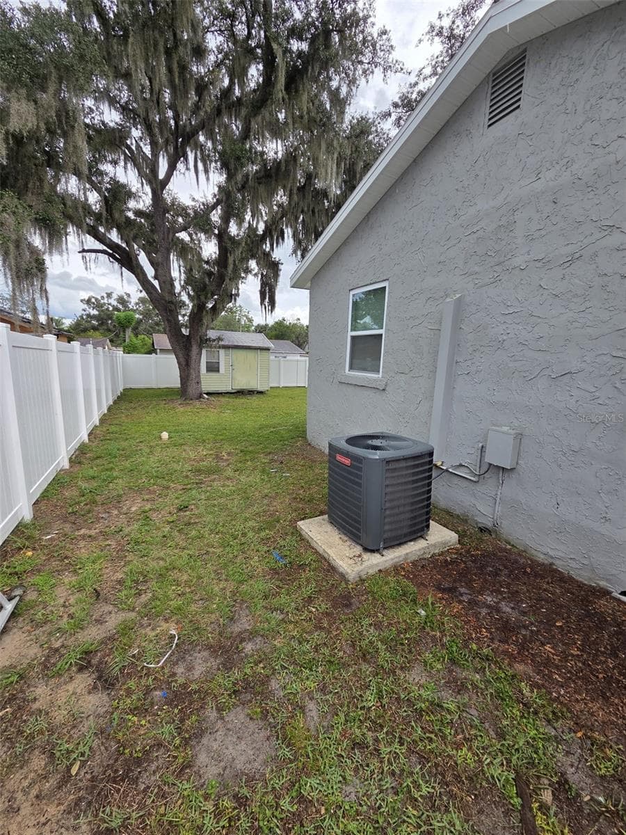 Single Family Residence at TERRACE PARK SUB UNIT, TAMPA, photo 9 of 23