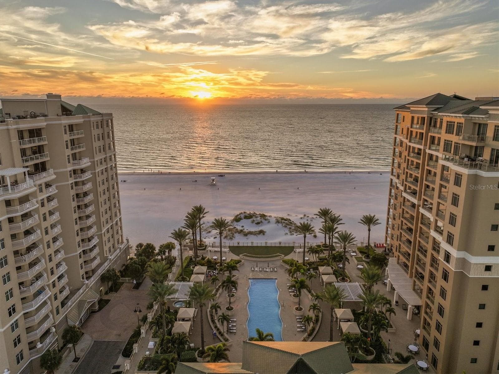 The Sandpearl, beautifully set along Clearwater Beach with the Gulf as its backdrop. - 11 BAYMONT ST #703, CLEARWATER