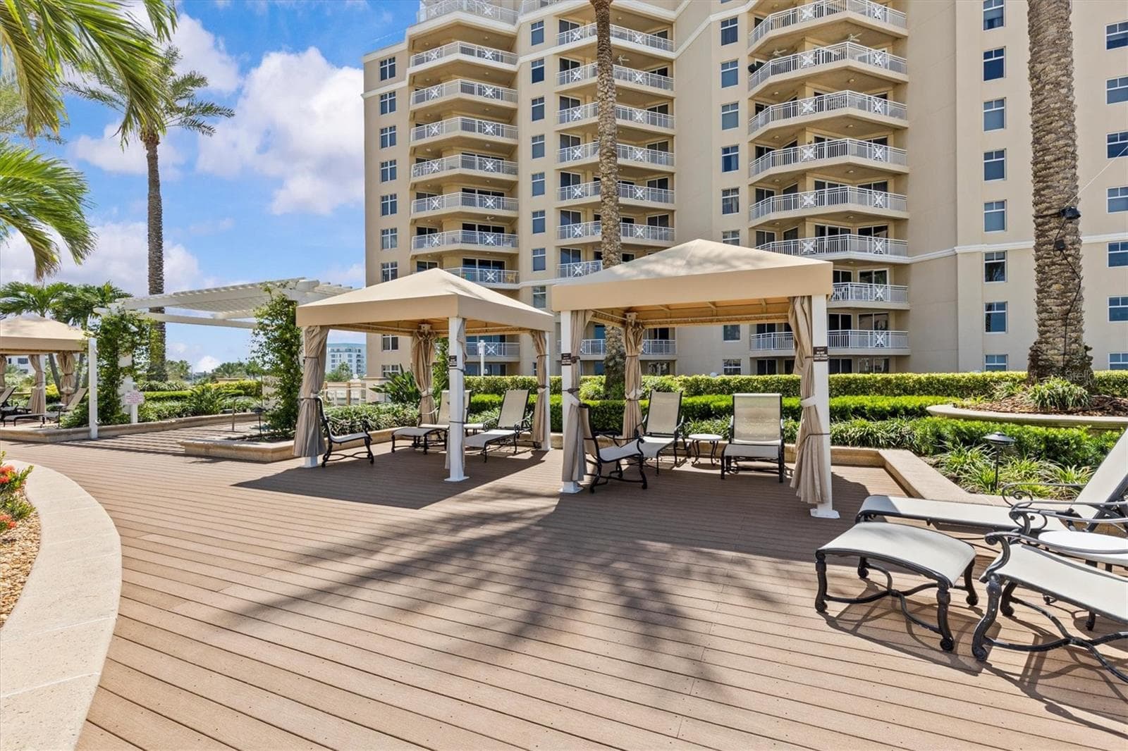 Cabanas by the pool - 11 BAYMONT ST #703, CLEARWATER