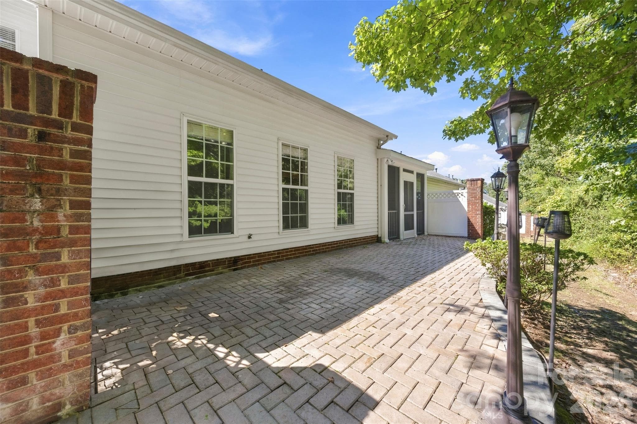 Townhouse at 14569 Greenpoint Lane, Huntersville, photo 33 of 47